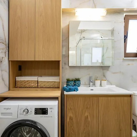 Evangelia's Premium Apartmán Parigoria
